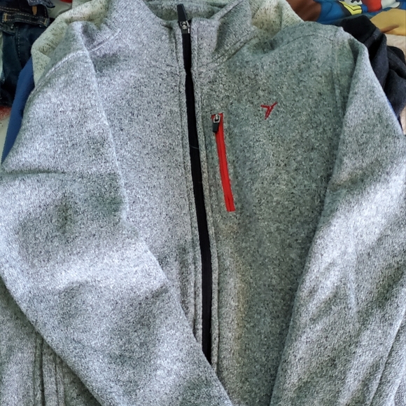 7 pieces  of old navy, children's  place sweaters - Picture 2 of 7